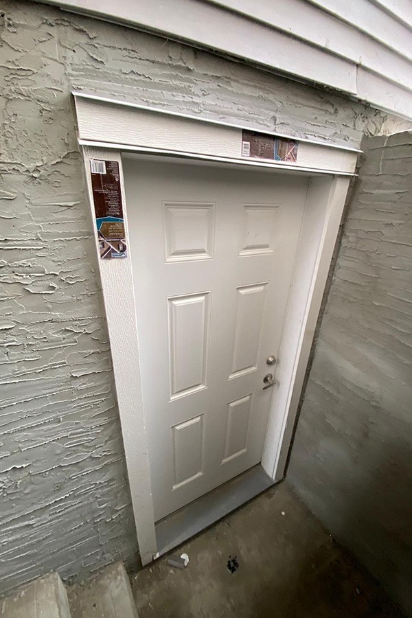 Side Entrance Doors