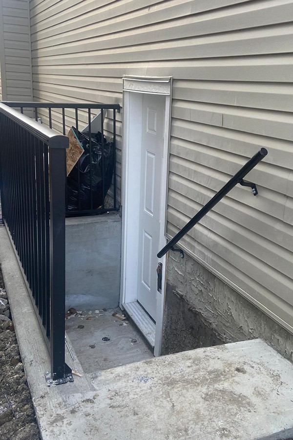 Side Entrance Doors